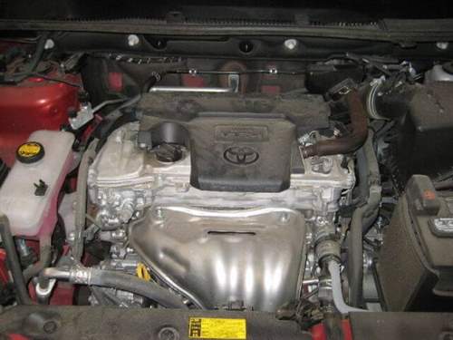 Замена свечей зажигания на Toyota RAV4 (4-го поколения, двигатель 2AR-FE 2.5 л)